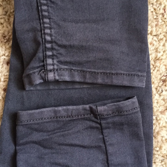 Grey skinny jeans from H&M - Picture 3 of 5
